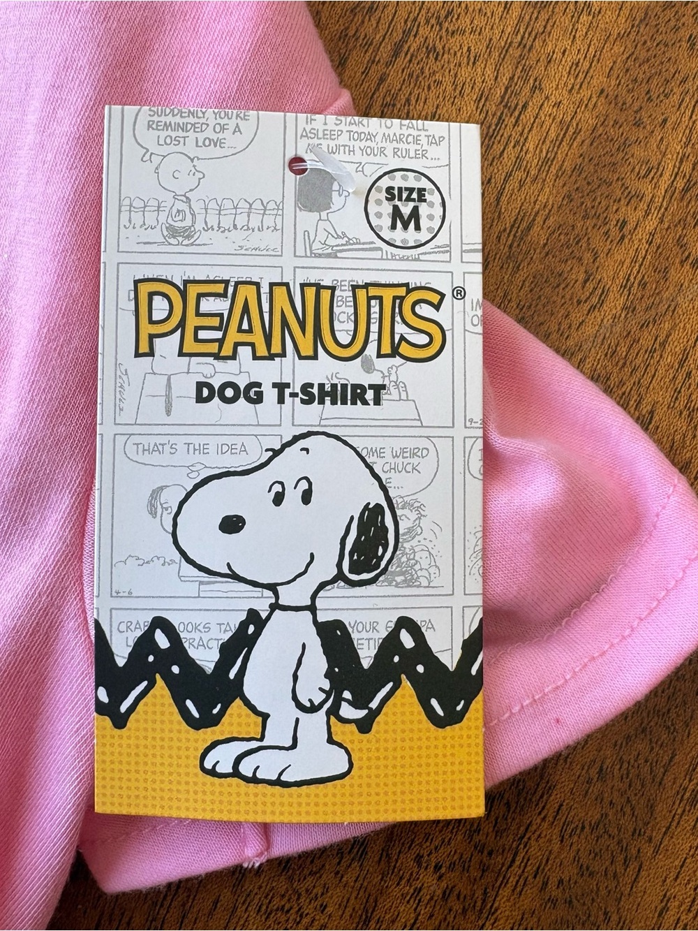 Peanuts Snoopy Cute & Cuddly Dog T‑Shirt – Size M